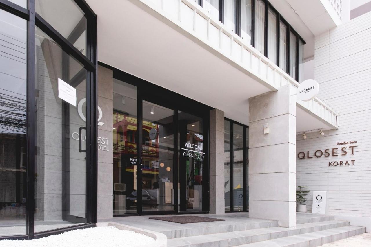 Qlosest Hotel Nakhonratchasima Buitenkant foto