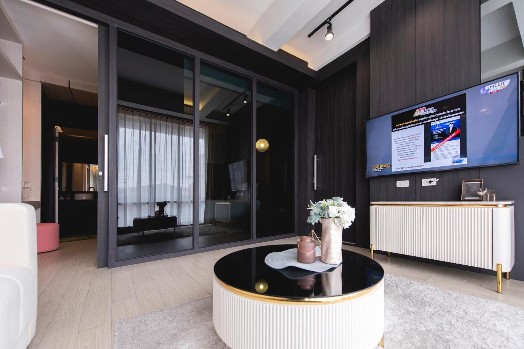 Qlosest Hotel Nakhonratchasima Buitenkant foto