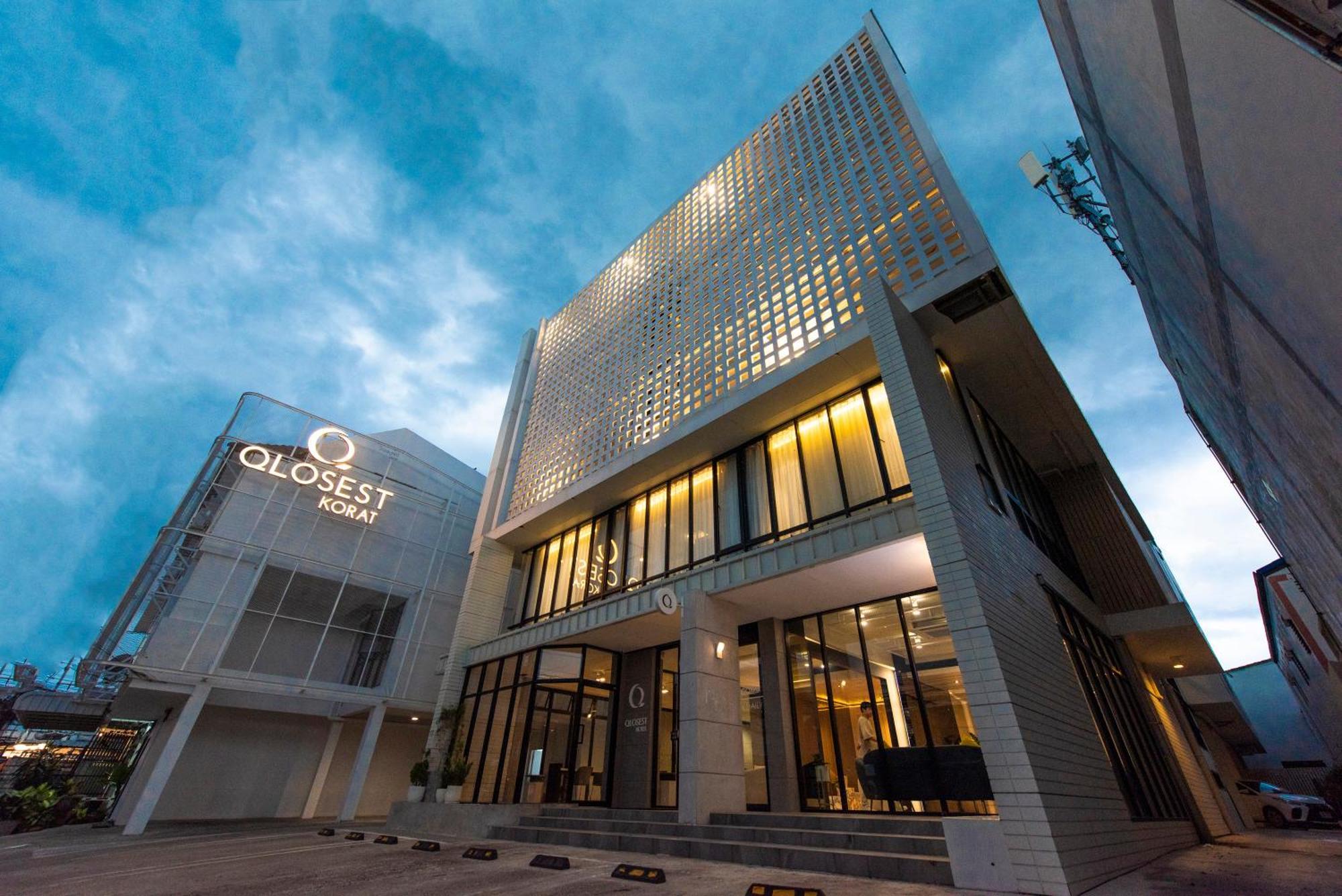 Qlosest Hotel Nakhonratchasima Buitenkant foto